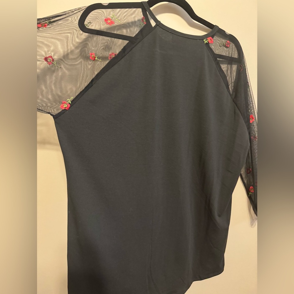 Lularoe Randy rare with sheer sleeves 2x Black - Picture 2 of 4